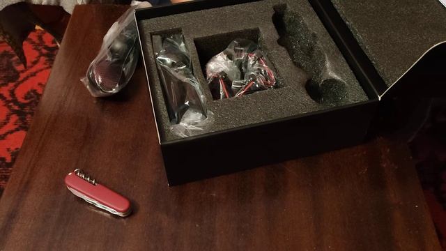 Распаковка микрофона Trust GXT 244 Buzz смотреть онлайн