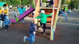?️ Арслан играет на детской игровой площадке в парке с детьми: дети и родители. Arsla Superstar