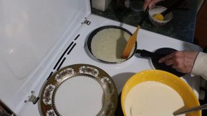 Блины на перепелиных яйцах