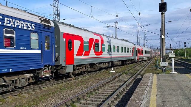 Прицепные вагоны в составе поезда "Арктика" . смотреть онлайн