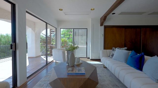 866 Vista Pacifica ST Pacific Palisades, CA 90272 смотреть онлайн