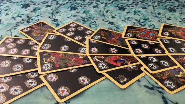 ГАДАНИЕ НА ЧЕРВОВУЮ ДАМУ. Цыганский расклад на игральных картах