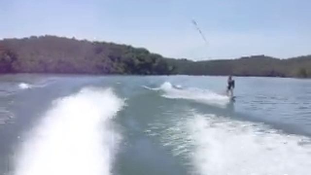3xTom Attempting the wakeboard jump Part 2 смотреть онлайн