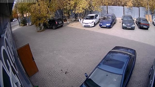 Обзор IP видеокамеры QIHAN QH-NW4232DS-P смотреть онлайн