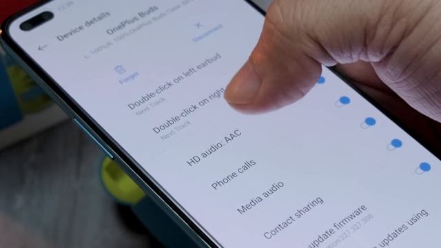Oneplus Buds Review - Unique Design, Color plus sound is pretty impressive!