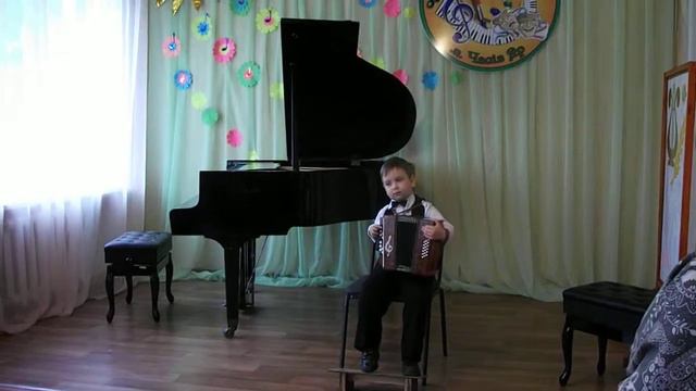 С любовью Ваня Гомольский. 4 года ( видео из домашнего архива)