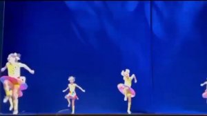 колектив современного эстрадного танца "Карат" танец "Хорошее настроение"  1часть