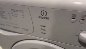Стиральная машина Indesit WISN82