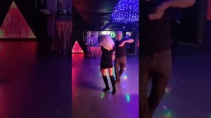 "Давайте познакомимся!!!" Диско- клуб "Притяжение"