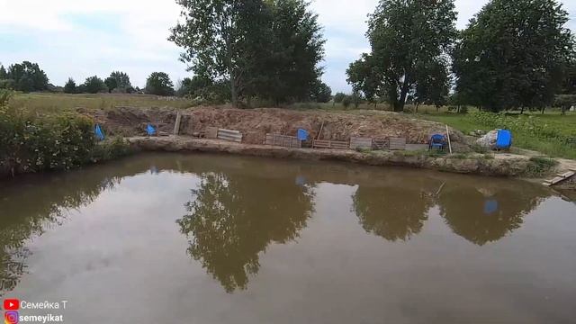Пруд на даче/в деревне почищен и углублен. Ждём воды. Свой пруд на даче с рыбой и раками.