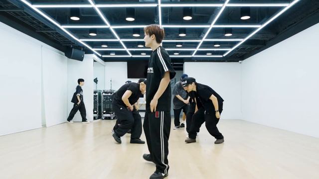 'WITCH’ – xikers (Dance Practice Mirrored)