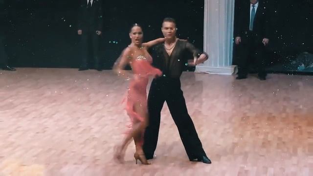 Чемпионат  спортивного бального танца.