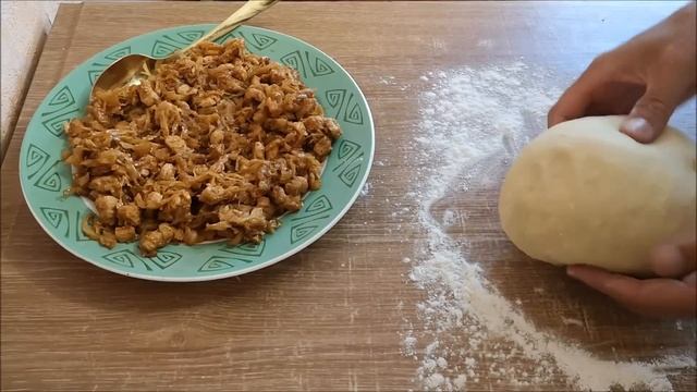 Булочки с капустой и курицей Дрожжевое тесто на кефире
