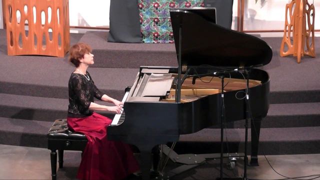 Francis Poulenc Waltz in C Major смотреть онлайн