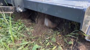 Почво фреза и плуг в работе на мини погрузчике Land Digger
