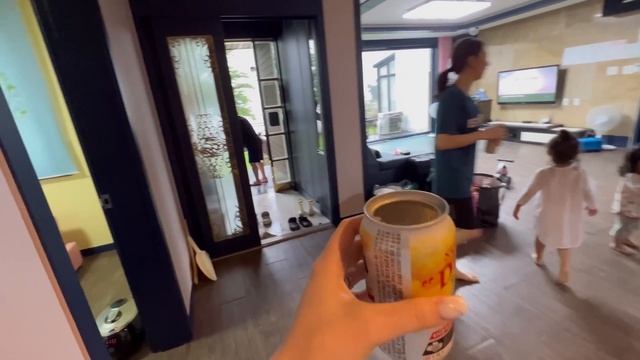 Я и мои корейские родственники/наши отношения/отдых в кругу семьи за городом только раз в году? смотреть онлайн