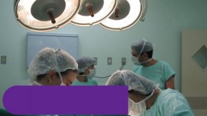 Мужик всюду ходит с табличкой о помощи. Ищет донора почки для жены. Вот его история