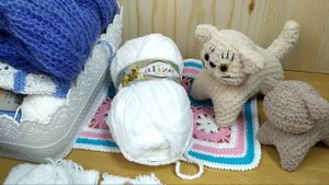 Котик спицами из пряжи alize Softi Plus. Вязаная игрушка. Начало вязания.