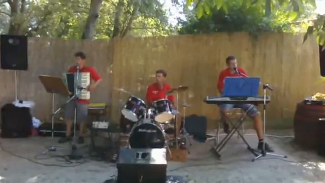 Csík-Molnár Trió-Levél a távolból смотреть онлайн