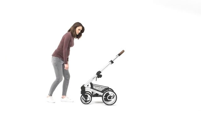 Mutsy Nio: mounting and removing the wheels смотреть онлайн