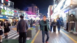 Night Walk Korea - Burning Hongdae Halloween 2022 Seoul walking Tour Vlog 서울 할로윈 축제 ソウルハロウィン