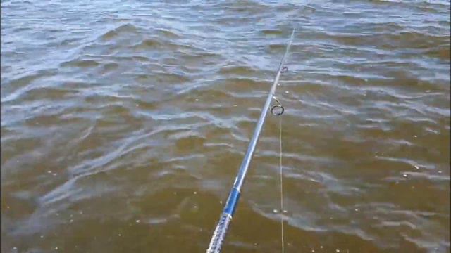 Рыбалка с сыном! Речка Кама. Нижнекамское вдхр смотреть онлайн