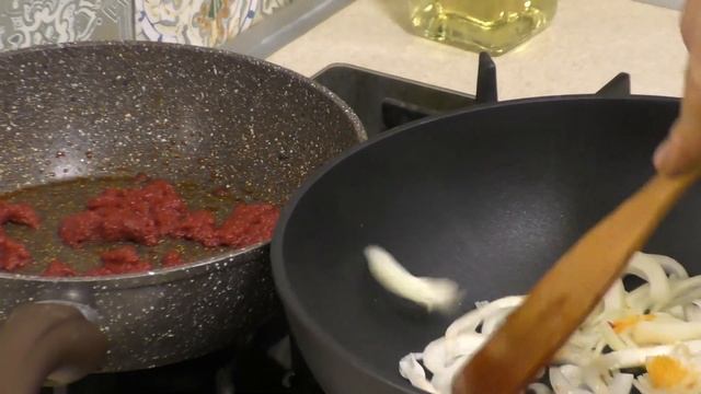 Как вкусно приготовить тушеную капусту с томатной пастой