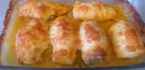 Куриные рулетики с грибами и огурчиками
