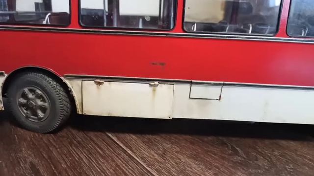 ЛиАЗ-677М в масштабе 1:18. Модель с нуля, ручная работа смотреть онлайн