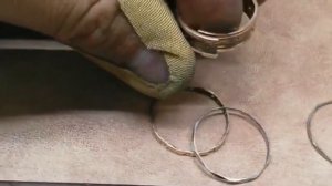 Увеличение Обручального кольца на 1.3 размера с тремя вставками.Золото 585