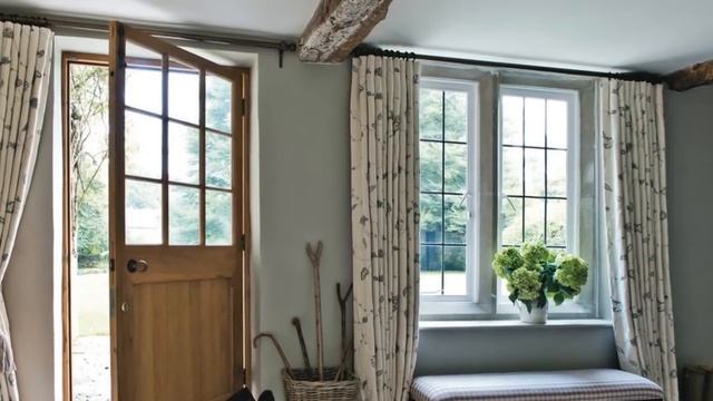 БАНКЕТКА с сиденьем в ПРИХОЖУЮ. Удобство и практичность смотреть онлайн