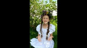 стихотворение М.Цветаевой Наши царства  в исполнении Анастасии Поповой