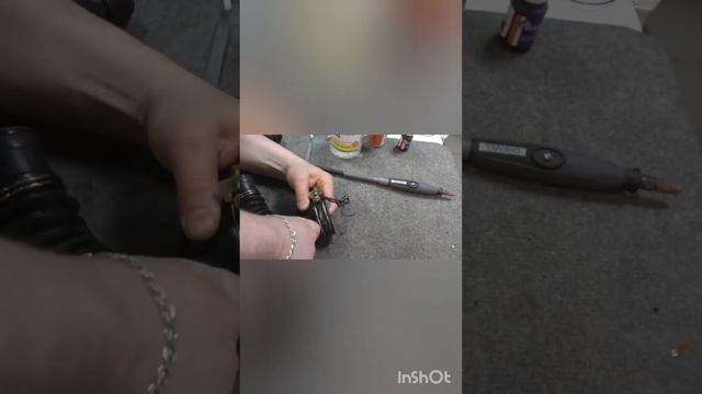 Эксперемент с клеем удался? 2 года продержался?