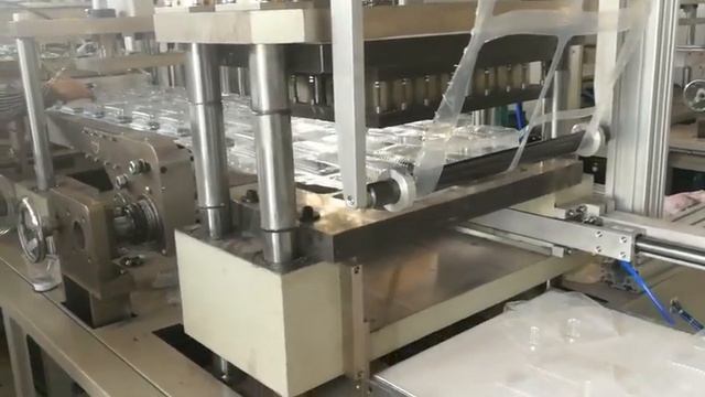 PP plastic container tray lunch box lid thermoforming machine