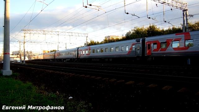 Электровоз ЧС7-264 (ТЧЭ-1) со скорым поездом № 259А, Санкт-Петербург - Анапа. смотреть онлайн