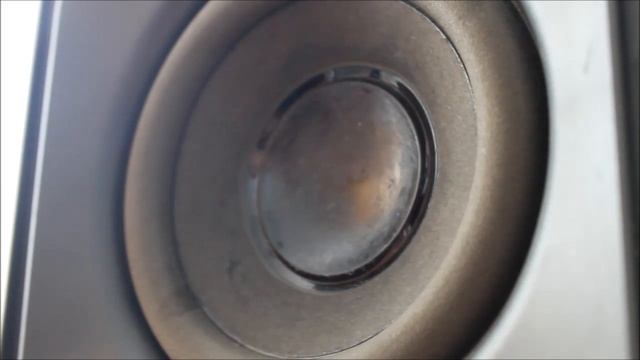 Philips PC400 Subwoofer Bass Test! смотреть онлайн