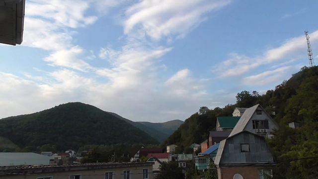 Вид из окна моего номера в п. Аше 1/1500 смотреть онлайн