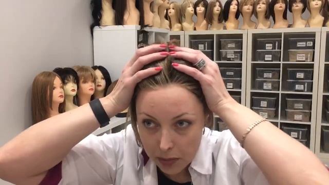 Парик из искусственных волос Vicky