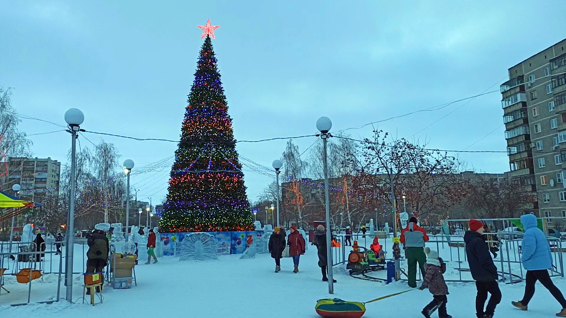 магнитогорск площадь народных гуляний