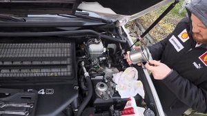 Замена топливного фильтра на LC200. Ошибка Fuel filter maintenance rqrd