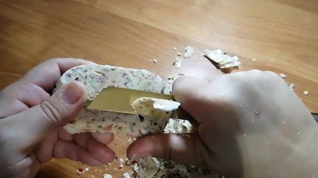 залипушка с лаком