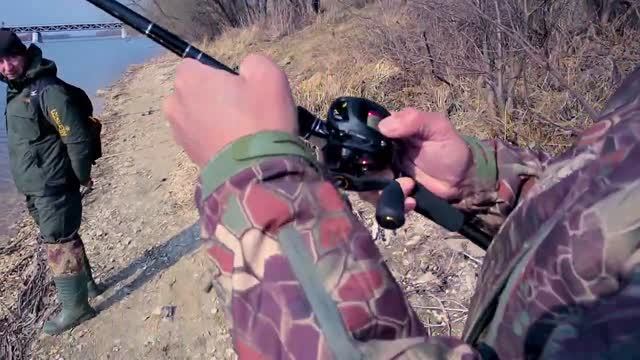 Дикий Карп СЛОМАЛ КАТУШКУ! Рыбалка на спиннинг с берега! Щука на джиг! Карп 2020! Рыбалка в области смотреть онлайн