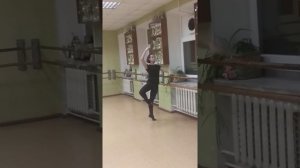 Rond de jambe en l'air (Иванова)