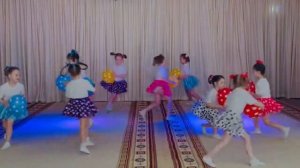 Танцевальный ансамбль Разноцветная страна, танец "Горошинки цветные"