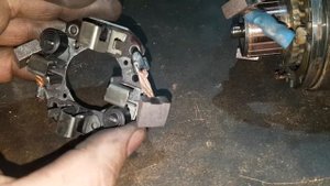 Стартер целый но не крутит в чём причина!
