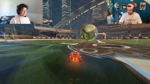 UNE ABONNÉE AFFRONTE MON PETIT FRERE SUR ROCKET LEAGUE.. UNE PS5 EN JEUX !!