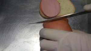 Бутерброд с колбасой (Sausage sandwich)