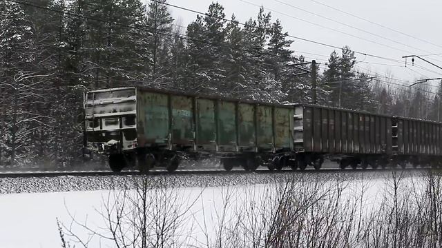 От утренней оттепели до вечернего снегопада. Нашествие зелёных ВЛов. Поезда на Казанском направлени смотреть онлайн
