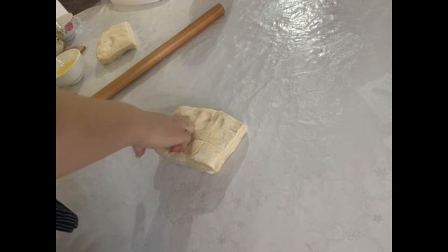 Печенье из готового слоенного теста. Слойка с заварным кремом. Сладкое к чаю.