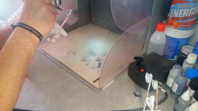 Montage - Volkswagen T1 Samba Bus - Revell 1/24ème - Part 1 смотреть онлайн